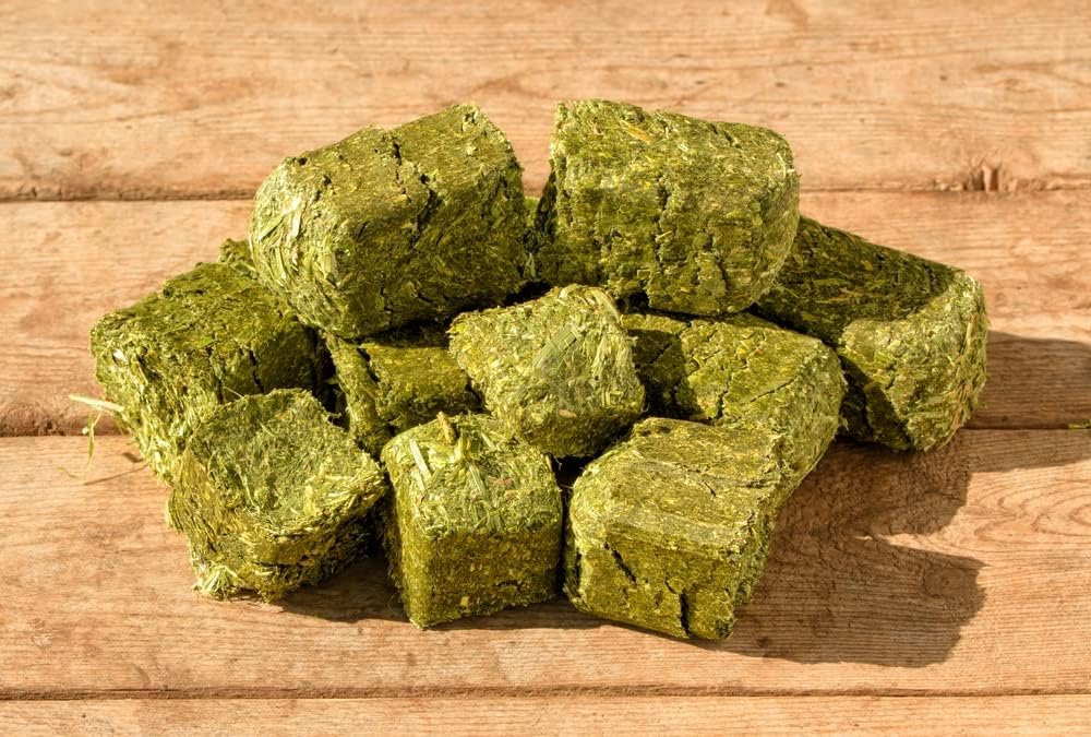 CZ Grain Alfalfa Cubes for Feeding - Rabbits, Goats, Chickens, Cattle, Horses, All Animals Love Alfalfa Cubes (8 Ounces)