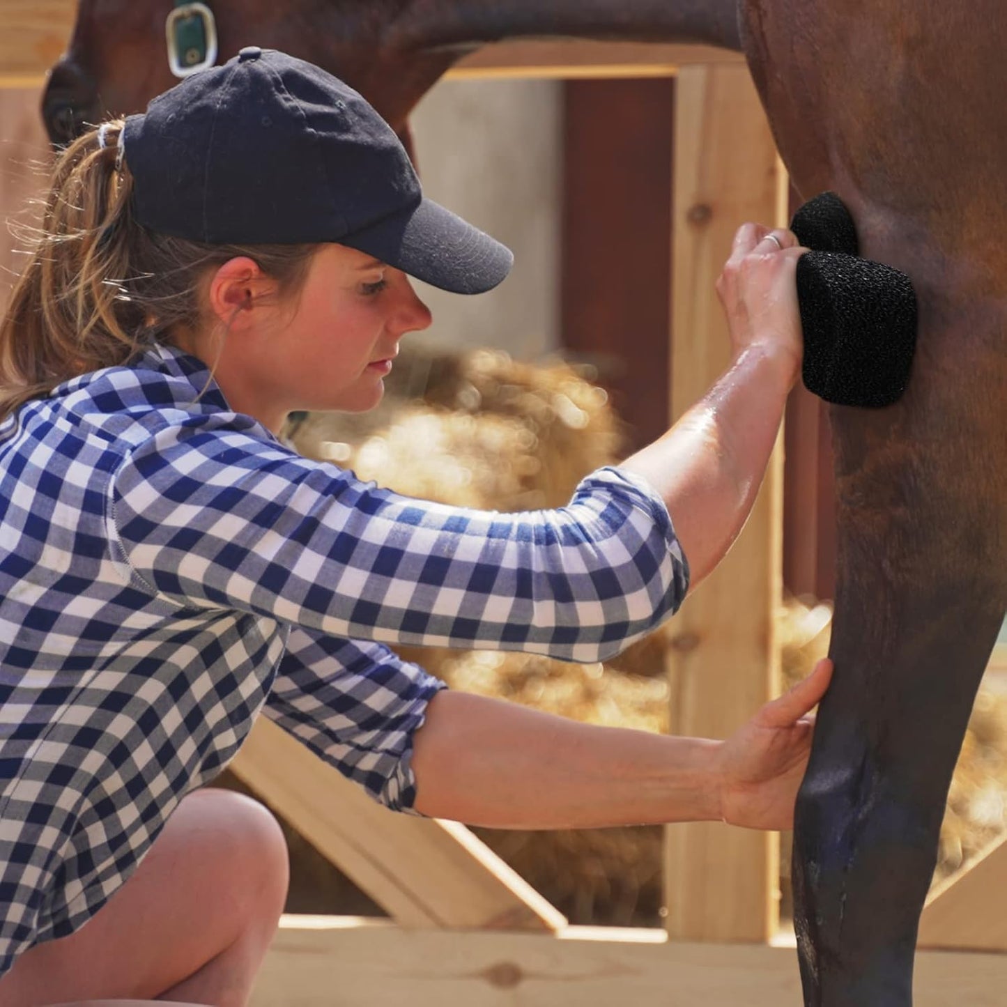 Eaasty 3 Pcs Horse Groomer Sponge Scrubber Massager Horse Grooming Brush Kit Supplies Large Soft Care for Cleaning Washing Bathing, Black, 4.33 x 7.87 x 2.56 Inch