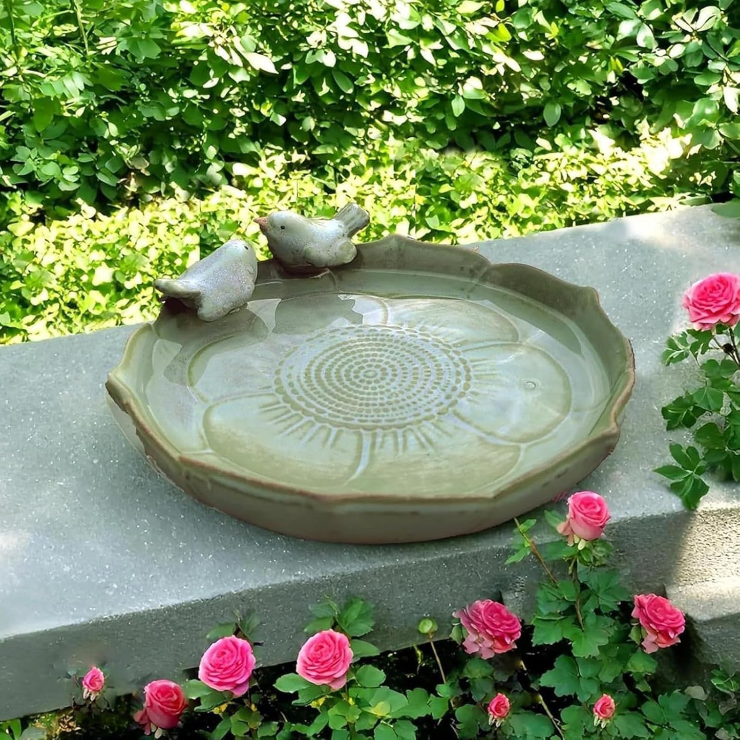 Ceramic Bird Bath for Outside, Resin Birdbath Bowl with Vintage Ornament,Ground Feeders Bird Bath Feeding Bowl for Outdoors, Garden Deck, Balcony,Yard, Lawn.